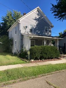 134 8th St NE