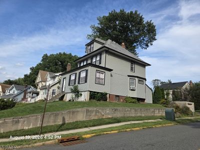 90 Midland Ave