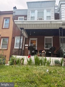436 Robbins St