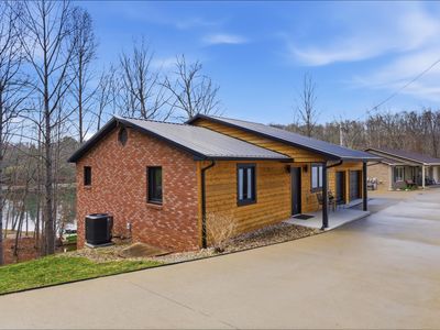 1063 Cliffs Edge Rd