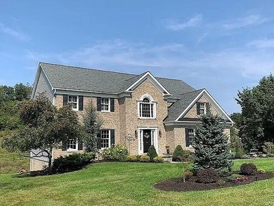 445 Lamplighter Dr