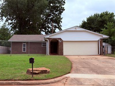 Property at 620 W Adams St, Purcell, OK
