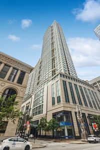 130 N Garland Ct APT 1208