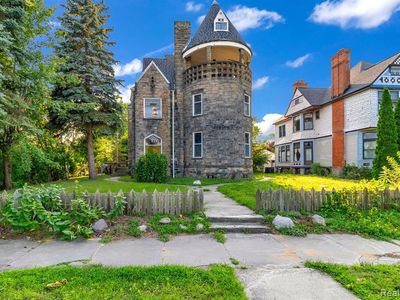 Property at 1719 Military St, Port Huron, MI