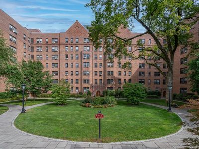 198 Garth Road #2B
