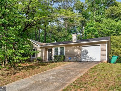 Property at 4070 Chimney Ridge Way, Ellenwood, GA