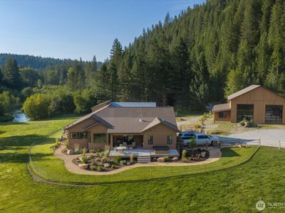 822 Little Spokane River Road