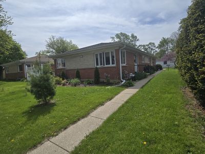 215-217 E Vermont St