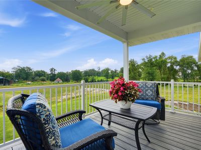 2416 Kestrel Dr SE