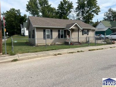 22 W Center St