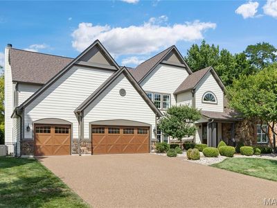 4046 Austin Dr