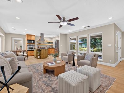 2801 Echo Way