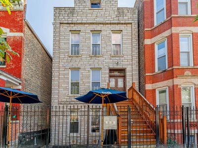 1643 W 19th St