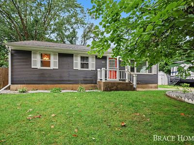 7575 Regal Ave SE