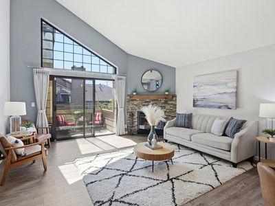 3156 Heather Ridge Dr