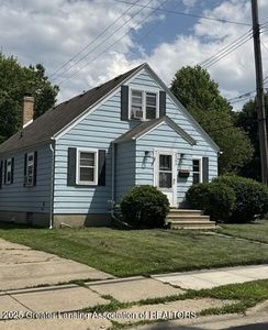 2345 Lyons Ave