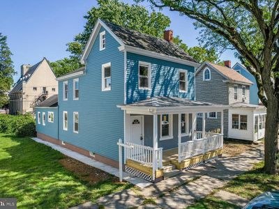 15 S Governors Ave