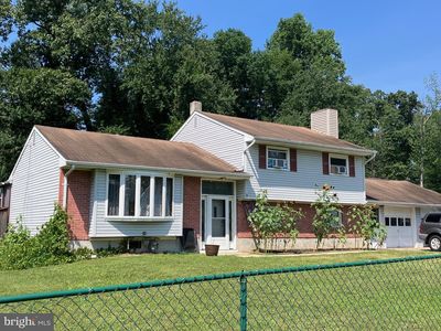 3 Oak Ave