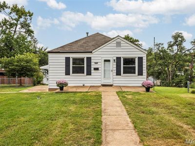 1355 Fairmount Ct