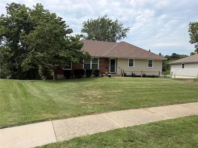 6610 N Montgall Ave