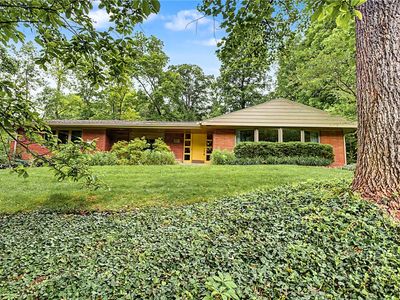 751 Laurelwood Rd