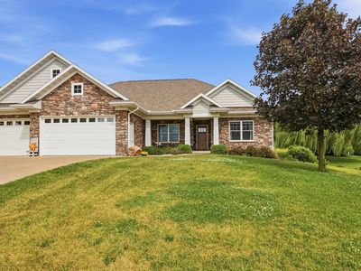 601 W Farmland Dr