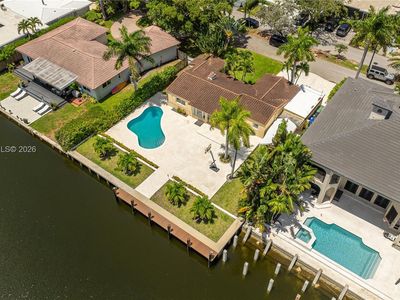 330 Coconut Isle Dr