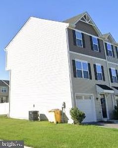 72 Snickers Ct