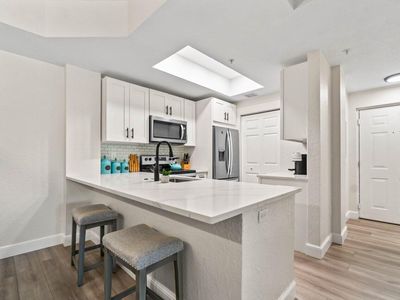 2812 Grande Parkway #201