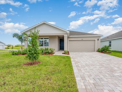 9085 Venetian Square