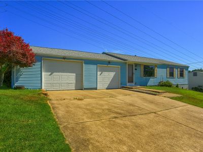 Property at 1401 Balsam Dr, Allison Park, PA