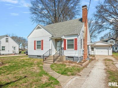 Property at 359 E Tremont St, Waverly, IL