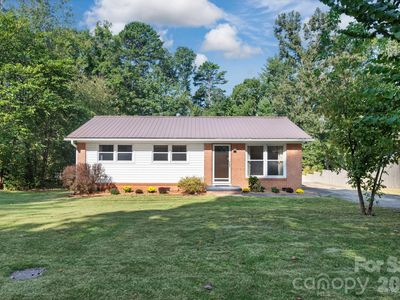 220 Richmond Hill Dr
