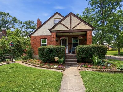 1063 Oak Ave