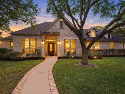 59 Champion Villa Dr