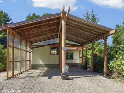 1600 Rhododendron Dr Space 145