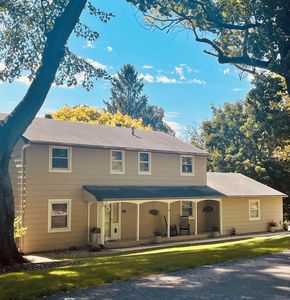 1440 Woodland Dr SW