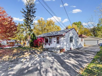 Property at 869 7th Ave NW, New Brighton, MN