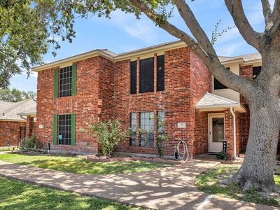 4022 Wood River Dr APT 5B