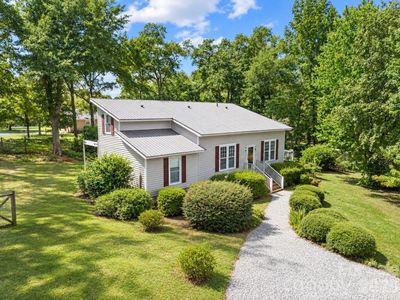 127 Kamala Rd