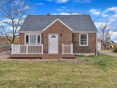 428 Beach Rd