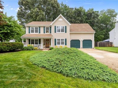 816 Woodcott Dr