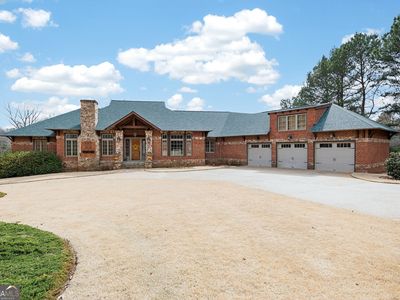 101 River Shoals Dr