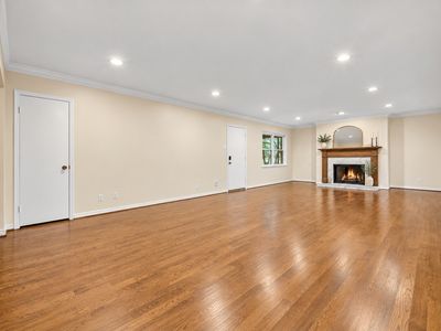 6234 Bandera Ave APT C