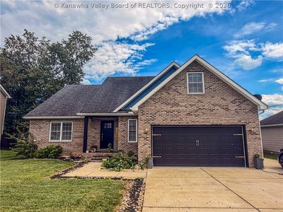 66 Fieldstone Dr