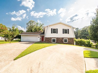 Property at 112 Alderman Dr, El Dorado, AR