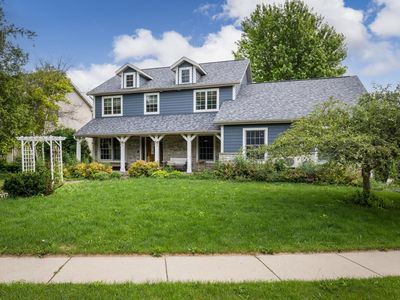 Property at 612 Fairway Cir, Jefferson, WI