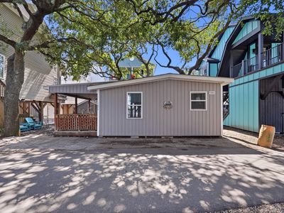 6001-1105A S Kings Hwy.