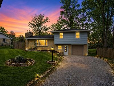 800 W Fairway Ln