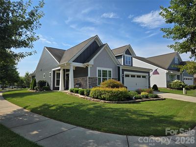 9005 Cape Breton Ln